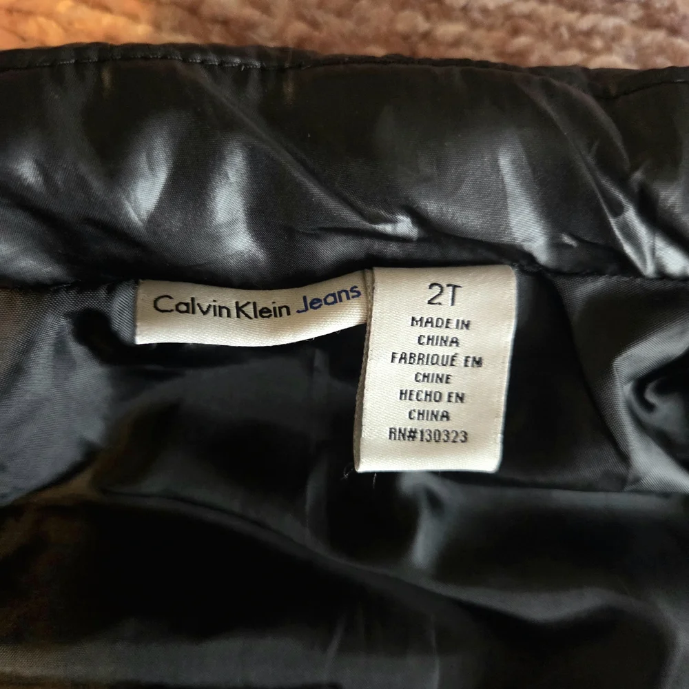 Calvin Klein Kids Puffer Vest, black,  Full Zip, Unisex 2t - Picture 5 of 6